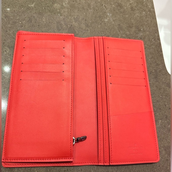 LV Brazza wallet - Picture 2 of 4